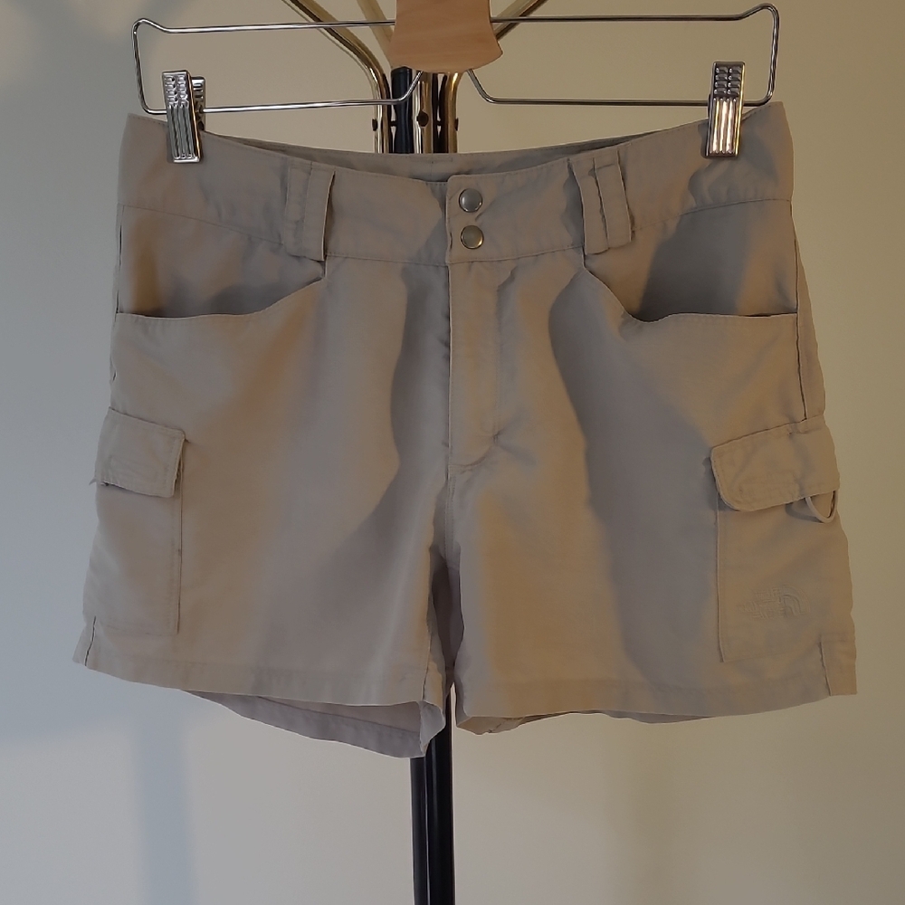 Women's Tan Cargo Shorts